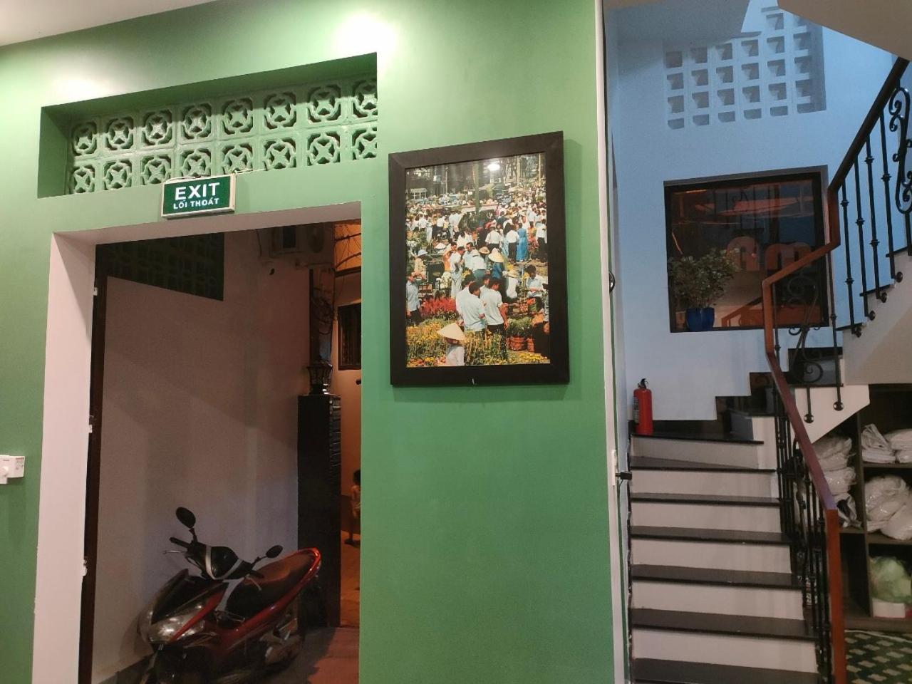 Nineties Homestay Hue Buitenkant foto